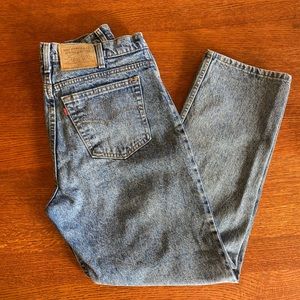 Vintage Men’s Levi’s 540 jeans with leather patch